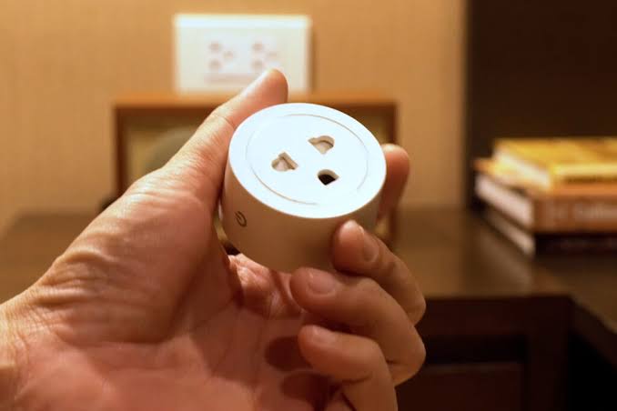 Explaining Smart Plugs
